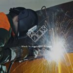 Чоловік зварювальник на роботі в Німеччині від Wils