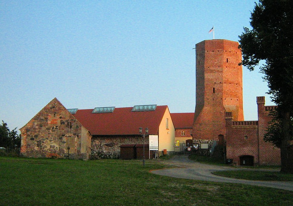 Замок в Лёкниц