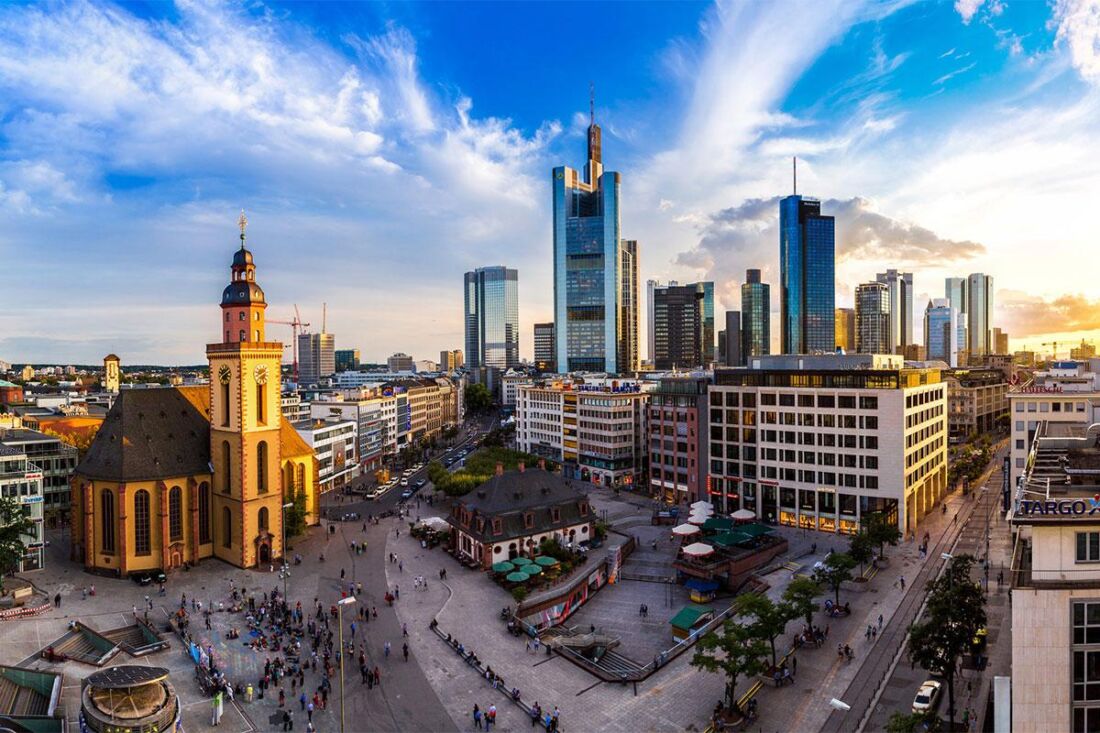Фото свысока города Франкфурт Германия